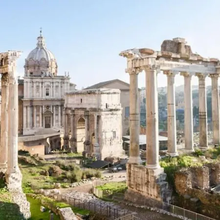 My Flat In Fontana Di Trevi Rome