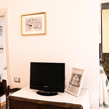 My Flat In Fontana Di Trevi Rome